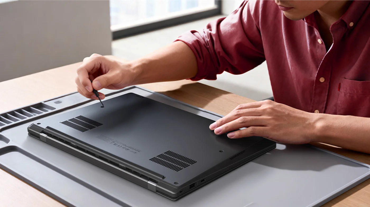 Лаптоп ThinkPad X1 Carbon Gen 14 Aura Edition